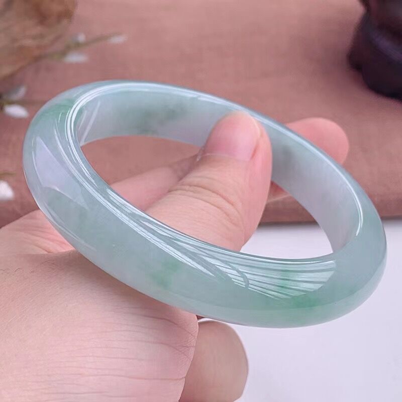 Lighting & Home Decor Studio Photos - Myanmar , single-color - light oil